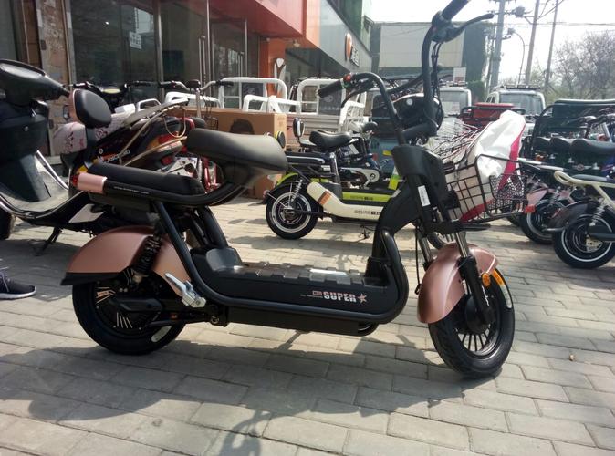 买爱玛电动车 抢中国红 苹果手机 新款只需1399元 三重大礼过五一