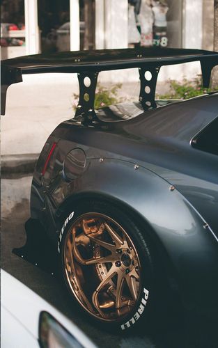 日产黑金刚gtr战神超跑,气场爆棚手机背景壁纸