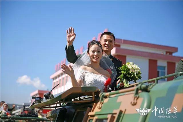 正文 "我和爱人已经领取结婚证,繁忙的工作让我们也没去计划婚礼的事