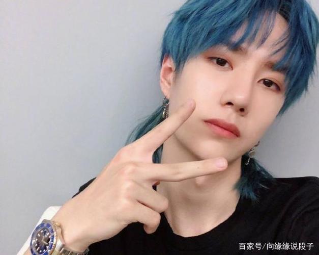 共享王一博库存照片.我以为这是一个漂亮的自拍