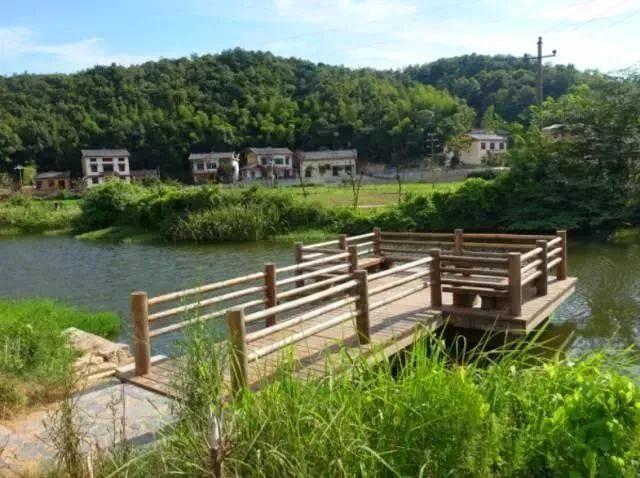 点赞昭山七星村获上半年最美社区村