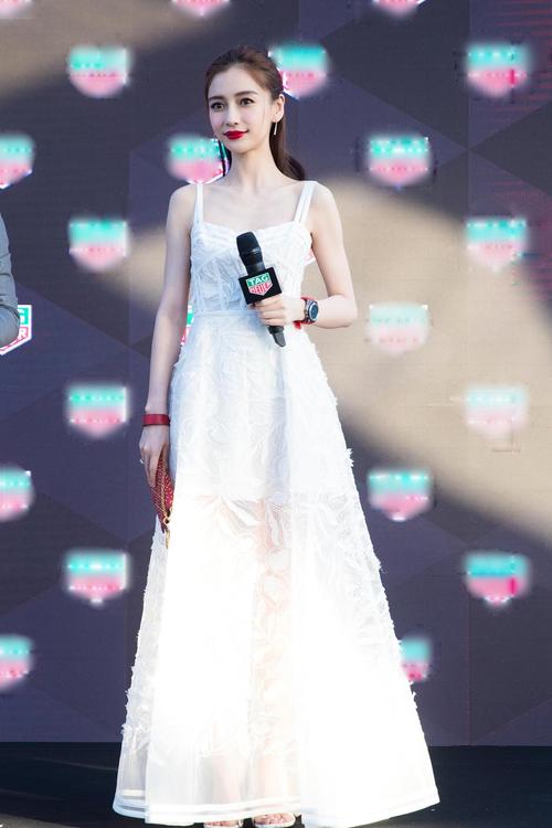 angelababy杨颖白裙典雅红唇迷人活动写真图片