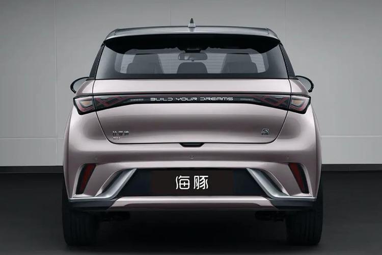 e平台30海洋车系首款产品比亚迪海豚将于成都车展上市