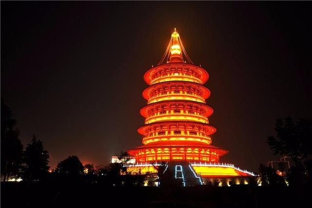 洛阳通天塔夜景.