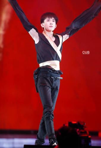 易烊千玺 #tfboys 广州三周年粉丝见面会 高清 帅气