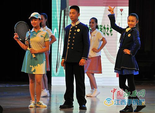 不再丑哭!南昌中小学校服文化节亮点多