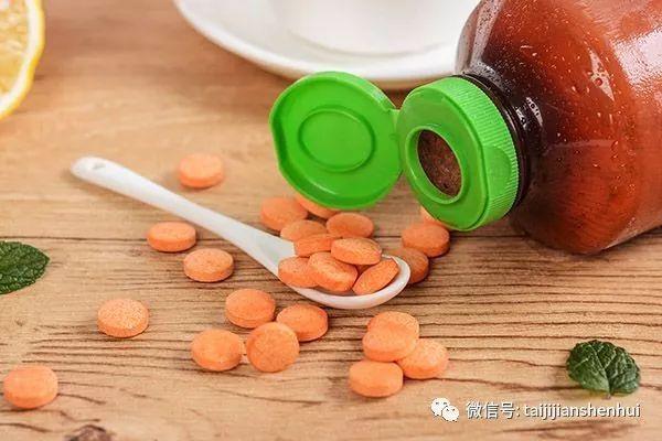 那么扁桃体发炎吃什么药呢?下面一起来了解一下.