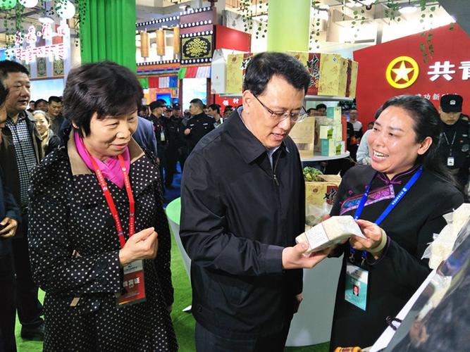 展会期间,浙江省委副书记,省长袁家军,浙江省委常委,组织部部长任振鹤