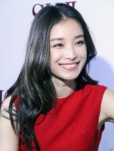 2013最美纹理烫发型图片 倪妮玫瑰般娇艳