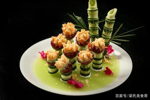 小编全程参与本次"清远杯"国际粤菜厨艺大赛,拍摄整场比赛的参赛作品