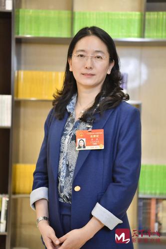 全国人大代表李燕时不我待为新征程奋力担当