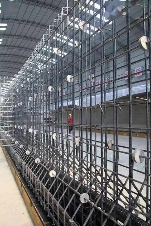 实拍贵州首个全封闭预制梁场,标准化杠杠的_钢筋