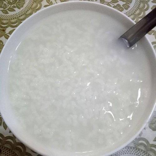 早餐:白米粥,手工馒头,小菜