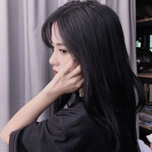 女生头像可爱且酷,两不冲突