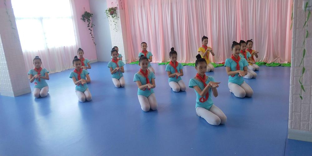 小海星艺术中心舞蹈考级