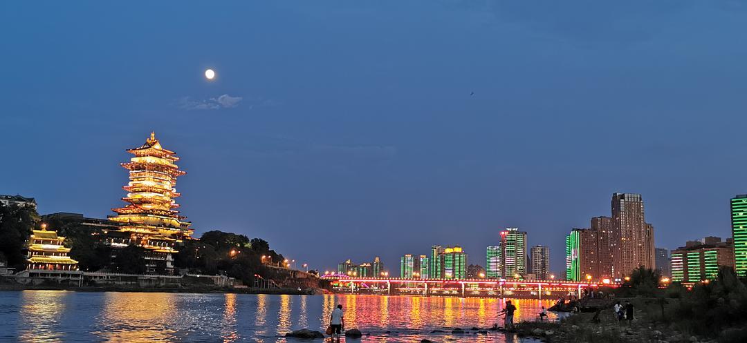 绵阳夜景挺美的