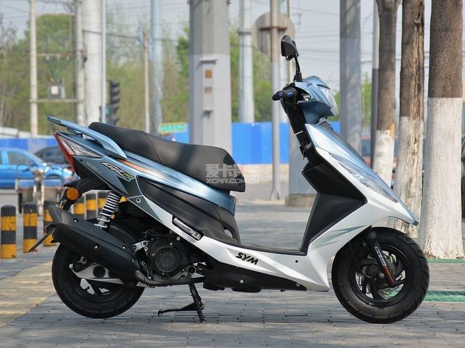 夏杏三阳gp2017款gr电喷版150