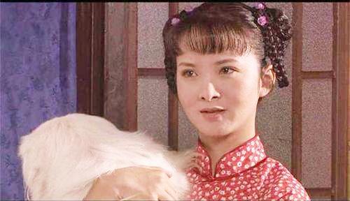 谢兰《大宅门》剧照谢兰,陈宝国《大宅门》剧照2001年,著名导演