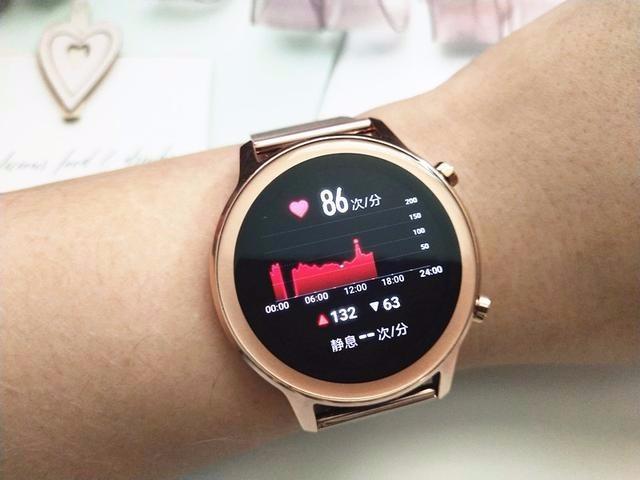 带上仙女级荣耀小金表,是种什么样的体验