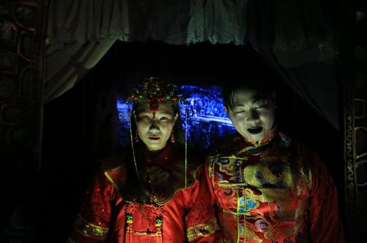 结冥婚同"鬼"游卡乐邂逅各路魔幻大咖巫婆,歌剧怨女,亡灵公主,黑林