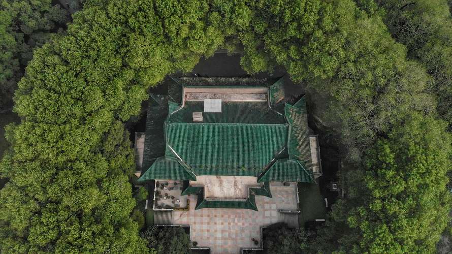 最美的项链(鸟瞰美龄宫)