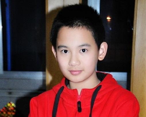 胡先煦家庭背景引猜测 与tfboys演对手戏被称赞