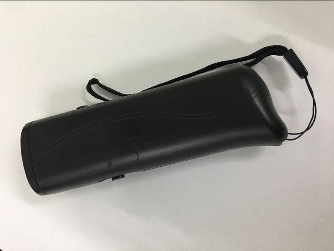 无电池 超声波驱狗器 训狗器 吠犬器 led手电筒