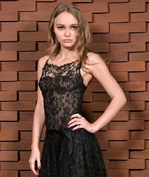 lily-rose deep