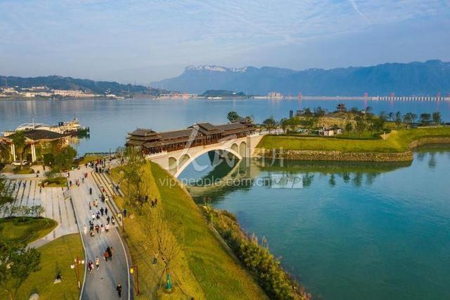 湖北秭归:三峡库岸建成休闲公园