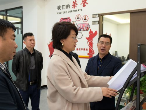 4月2日上午,区政府副区长刘清深入区退役军人服务中心