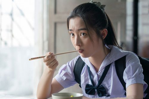 原创唐人街探案的小爱05后当红演员这回也饰演陈飞宇的跟班