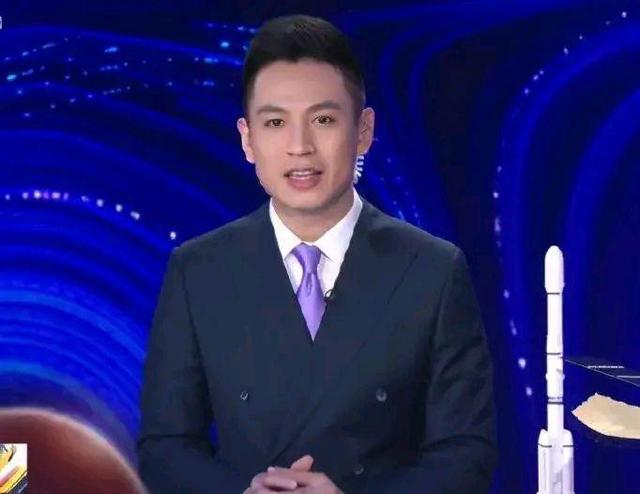 央视最帅的男主持人