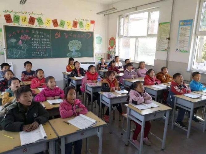 保定这所希望小学贫困学生 经媒体报道后获各界人士帮助