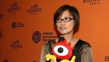 个人简介 彭铠立 彭铠立,美国新英格兰音乐学院钢琴演奏硕士,现任教