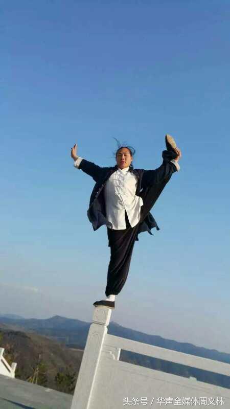 传承技艺,弘扬民族精神——尹彦清传授梅山和自然门武术