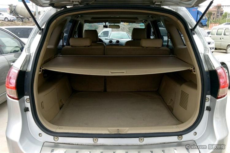 驭胜驭胜后备箱