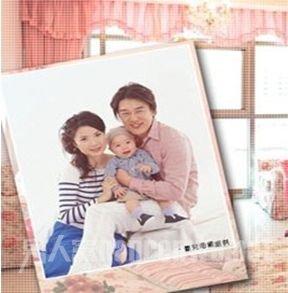 王耀庆已经结婚并育有两子,家庭生活十分的幸福美满,妻子名叫郭晏青