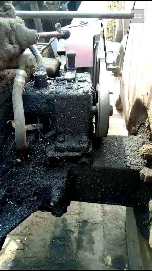 单缸拖拉机液压泵漏油