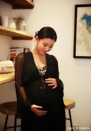 郑爽的代孕风波后,回看三位女星的孕妇照,这才是嫁给