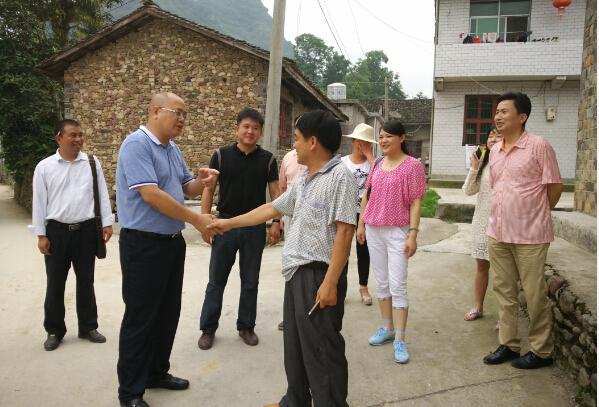 省住房和城乡建设厅到建整扶贫工作点张家界市永定区