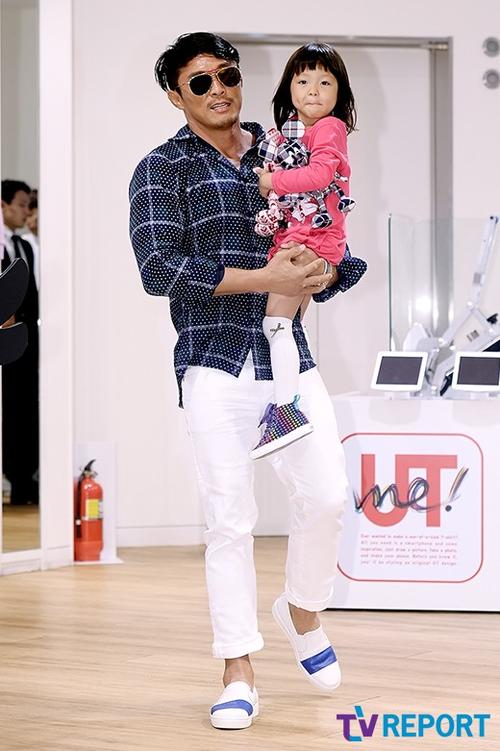 [tphoto]秋成勋-秋小爱,秋可爱父女来了!