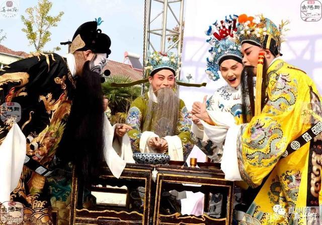 「原创」仪征市扬剧团走进月塘镇明月广场演出扬剧