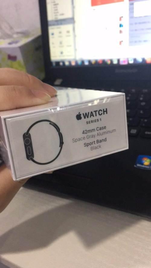 apple watch series1 全新正品,包装未开封,黑色42mm