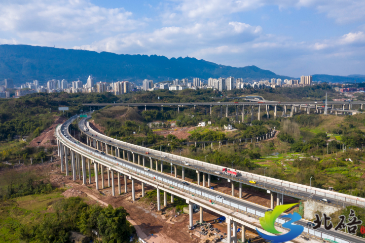 北碚隧道交通量,缓解渝武高速公路拥堵现状,实现一纵线与渝武高速无缝