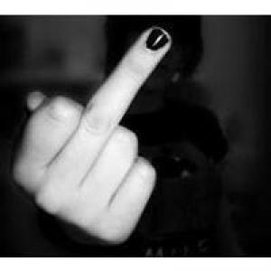 女生头像竖中指小孩