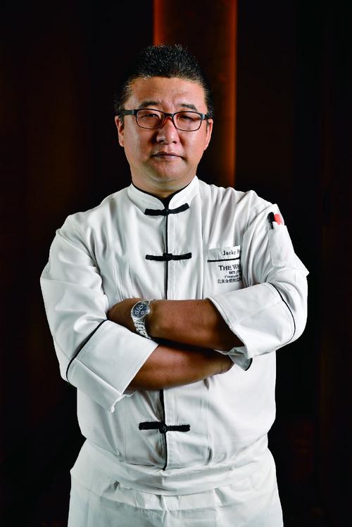 酱大虾球&干烧黄鱼金城阁中餐厅行政总厨范玖炘主厨是地道的北京人,有