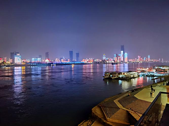 武汉长江两岸夜景欣赏