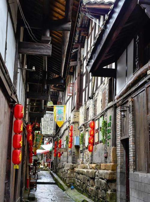旅游看点>正文> 丰盛古镇,位于重庆市巴南区,距离主城区大约有50公里