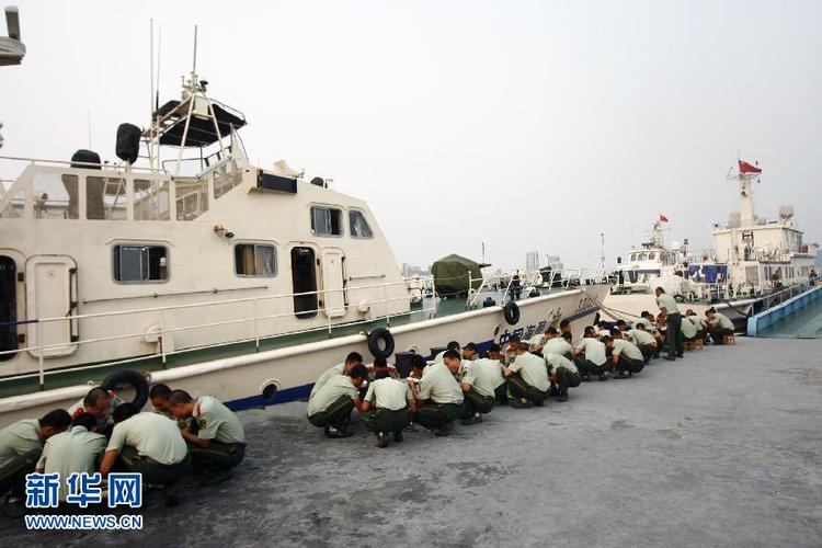 浙江边防海警战士水兵上岸