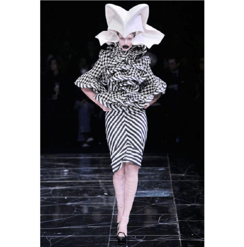 亚历山大麦昆的视觉震撼系之作